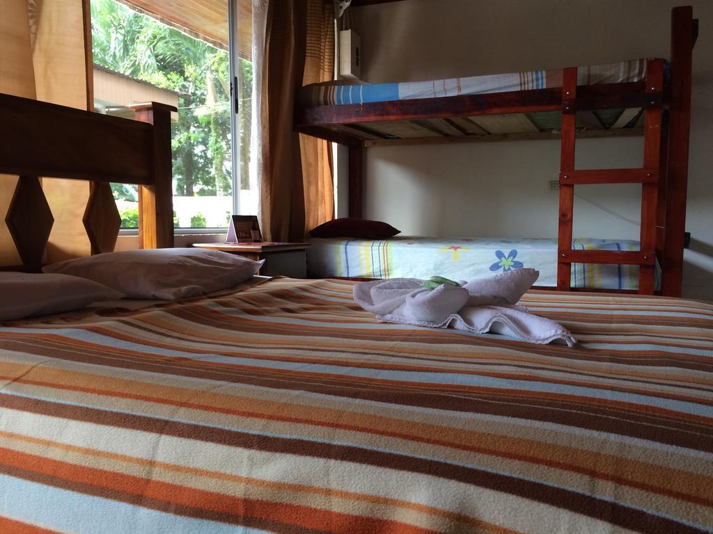 Hostel Rio Danta La Fortuna Esterno foto